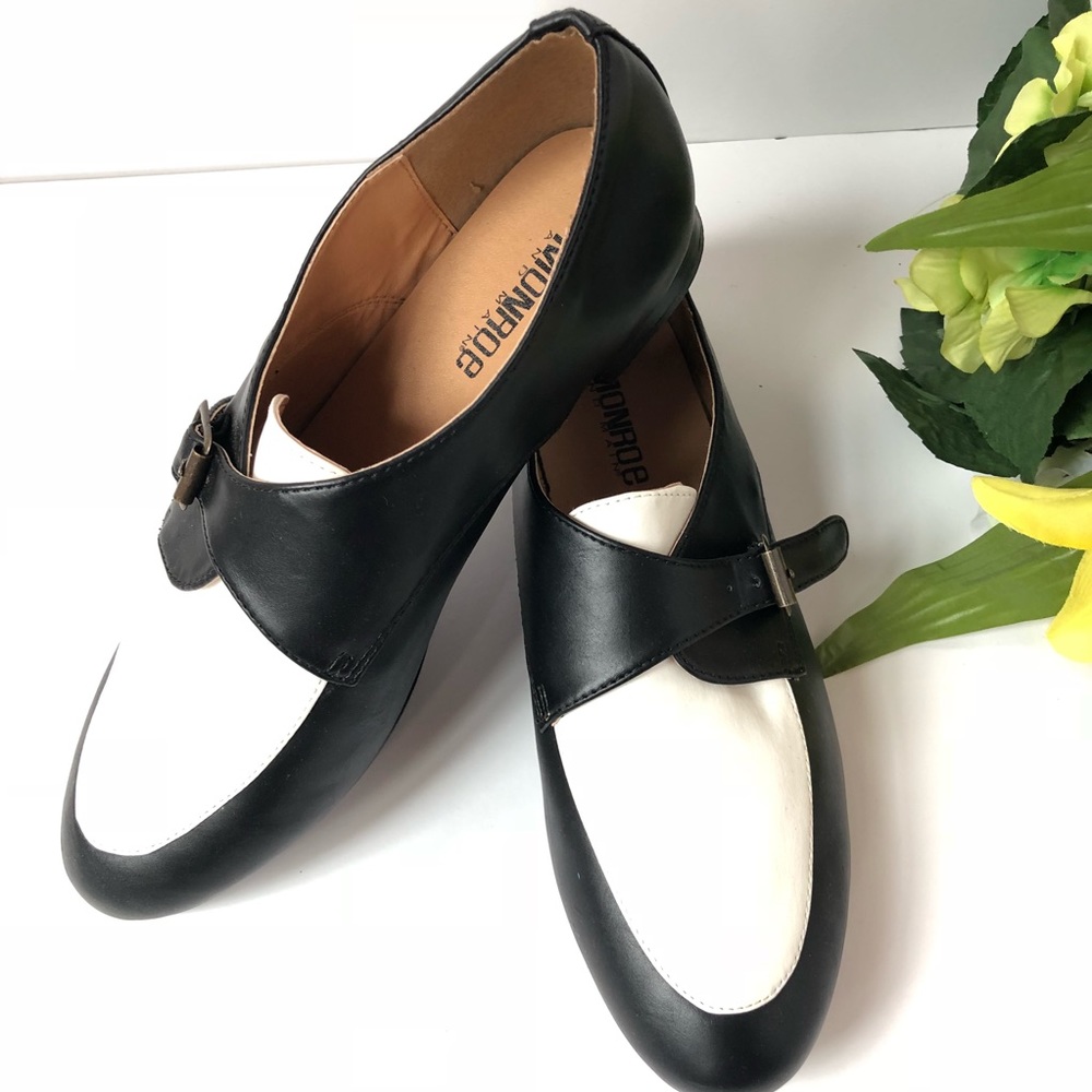 Women Monroe & Main Spectator Monk Strap Shoe
